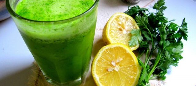 el agua de perejil y limón